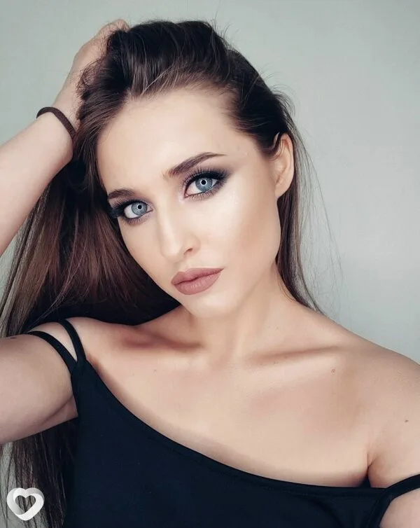 Фото анкеты Laura